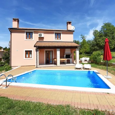 Mit Privatpool Fuer 6 Personen Ca 115 Qm In Radetici, Istrien Binnenland Von Istrien Holiday home *
